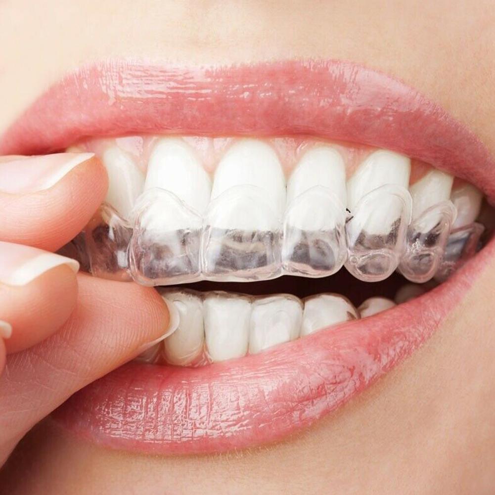 Paradenti in silicone per orto - Teeth Whitening For Trays recensione e prezzo