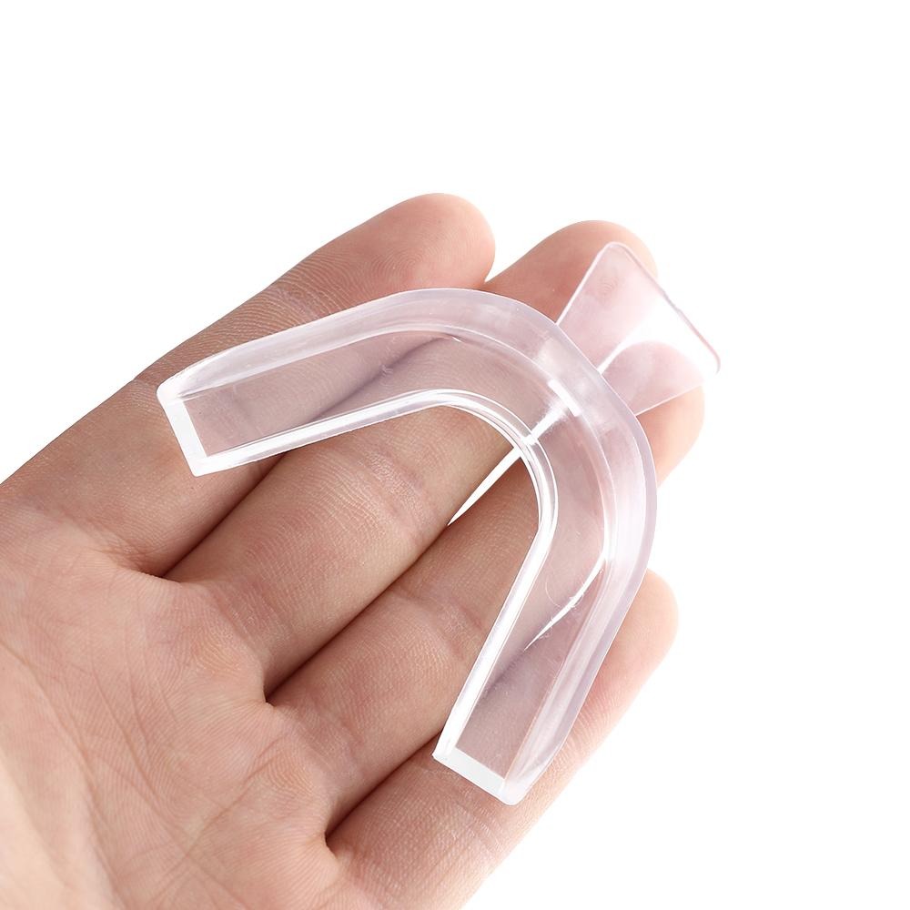 Paradenti Notturno in Silicone - Teeth Whitening For Trays recensione e prezzo